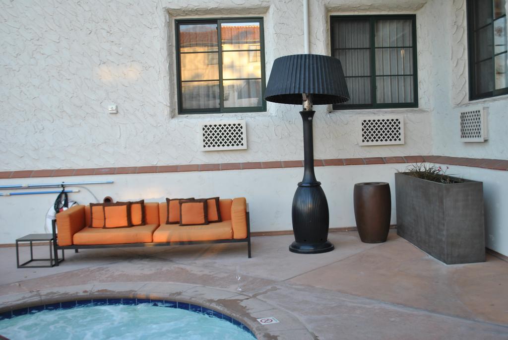Palmoro House Hotel Santa Barbara Exterior photo